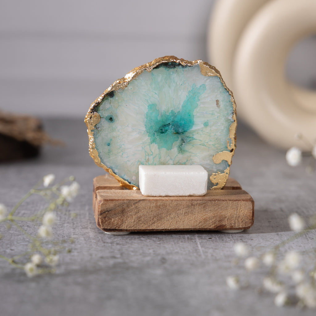 Ik Onkar Mantra Green Agate Metal Showpeice