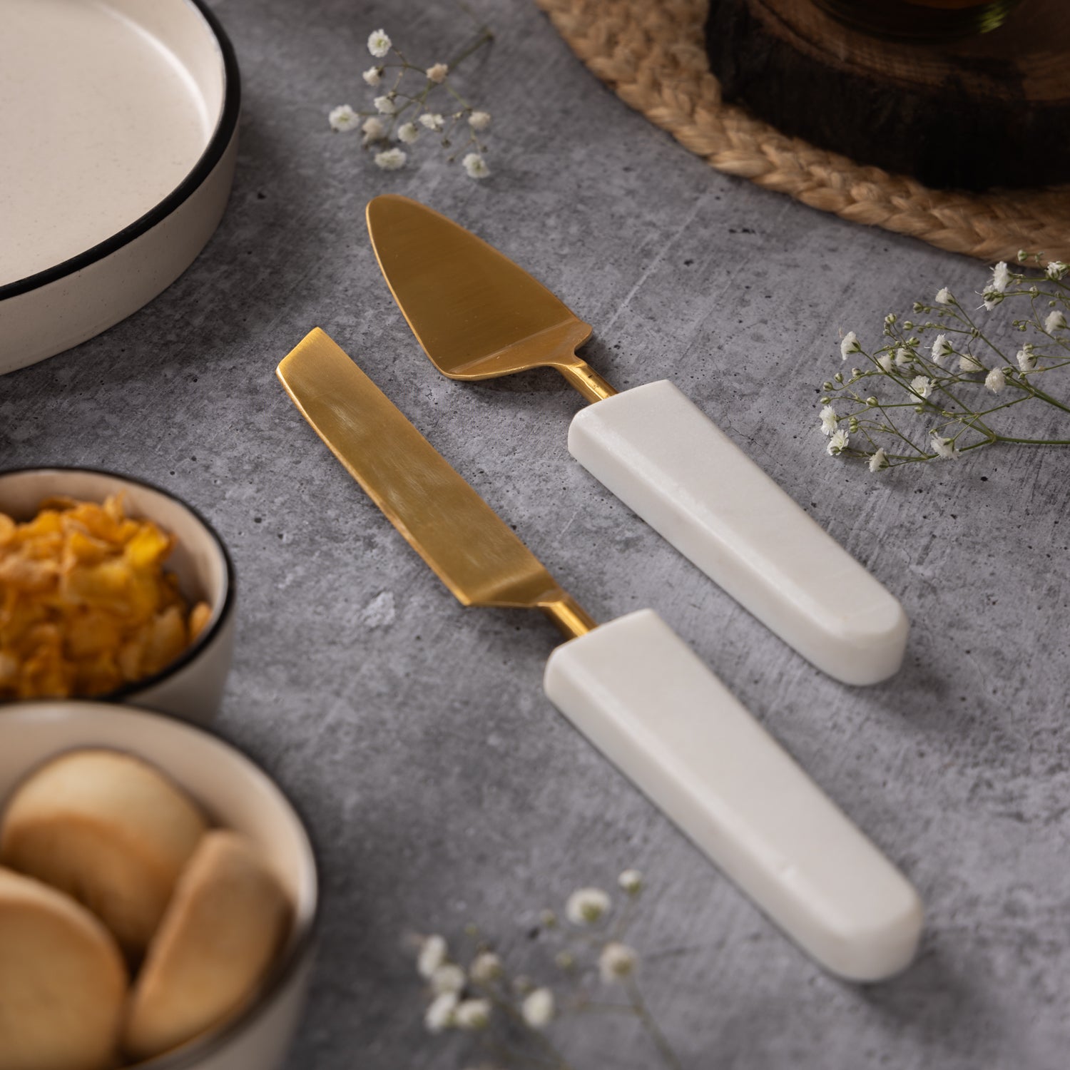 cake server and knife marble