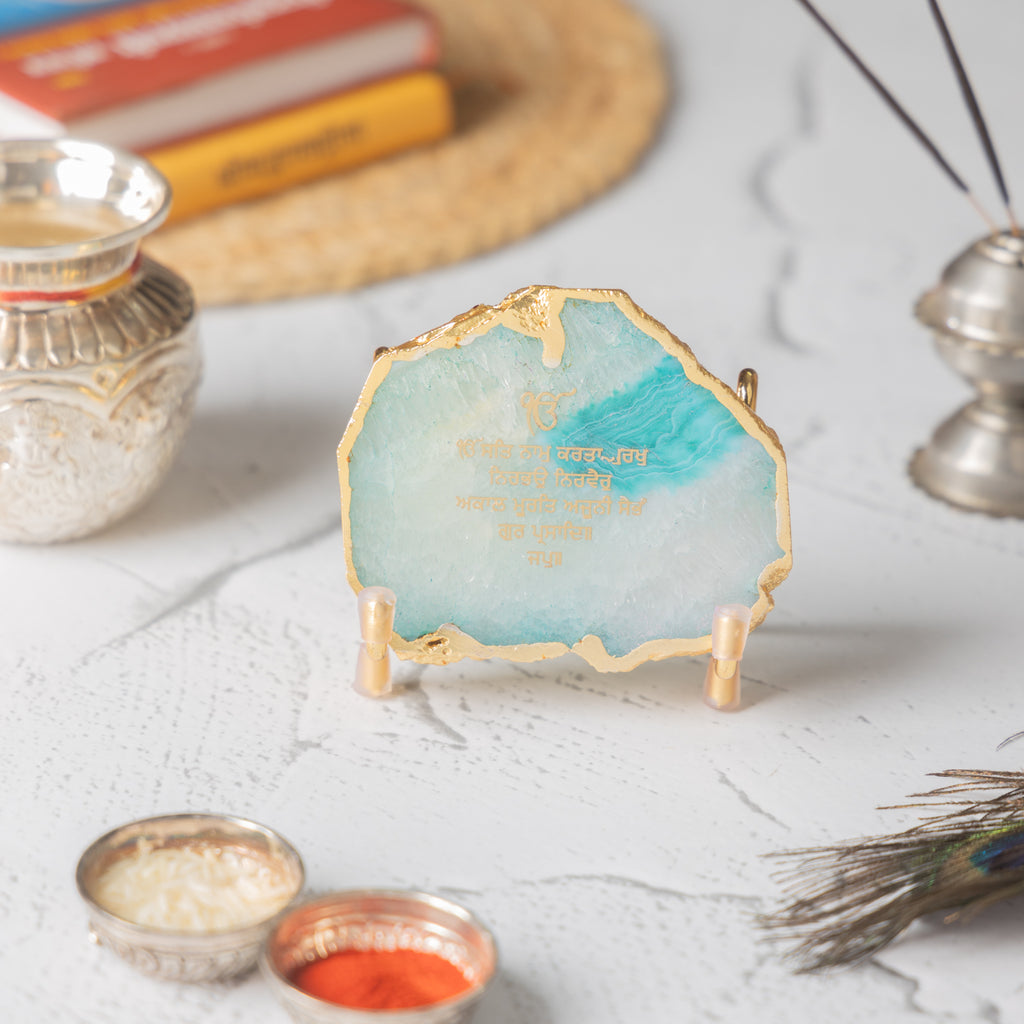 Ik Onkar Mantra Green Agate Metal Showpeice
