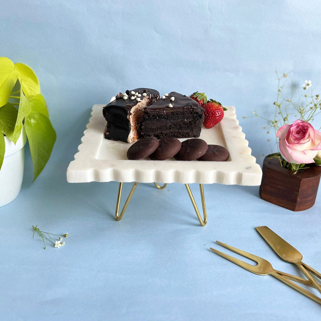 Round sunflower shape Natural Marble Pastry Stand