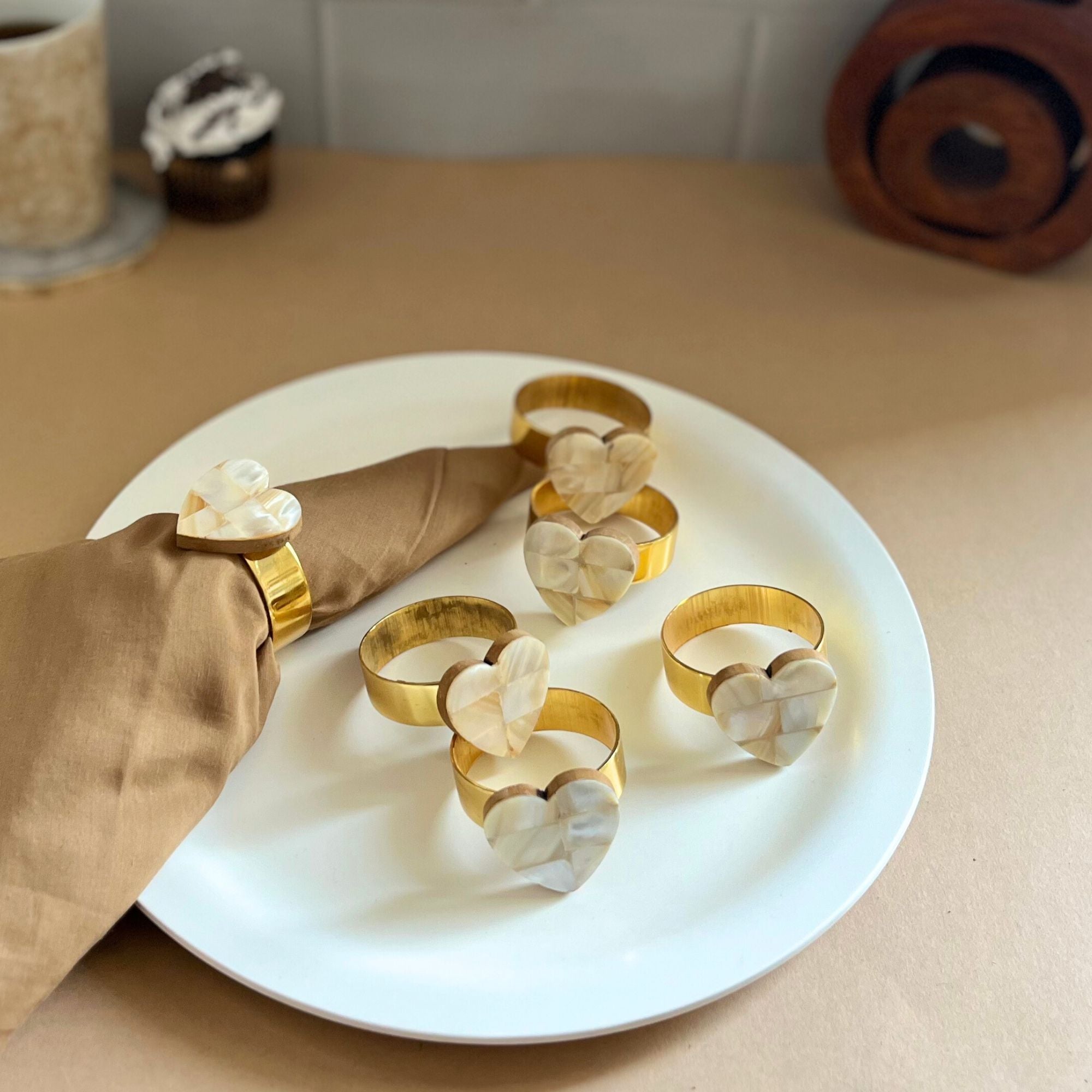 Diamond Shape Mother of Pearl Napkin Rings set