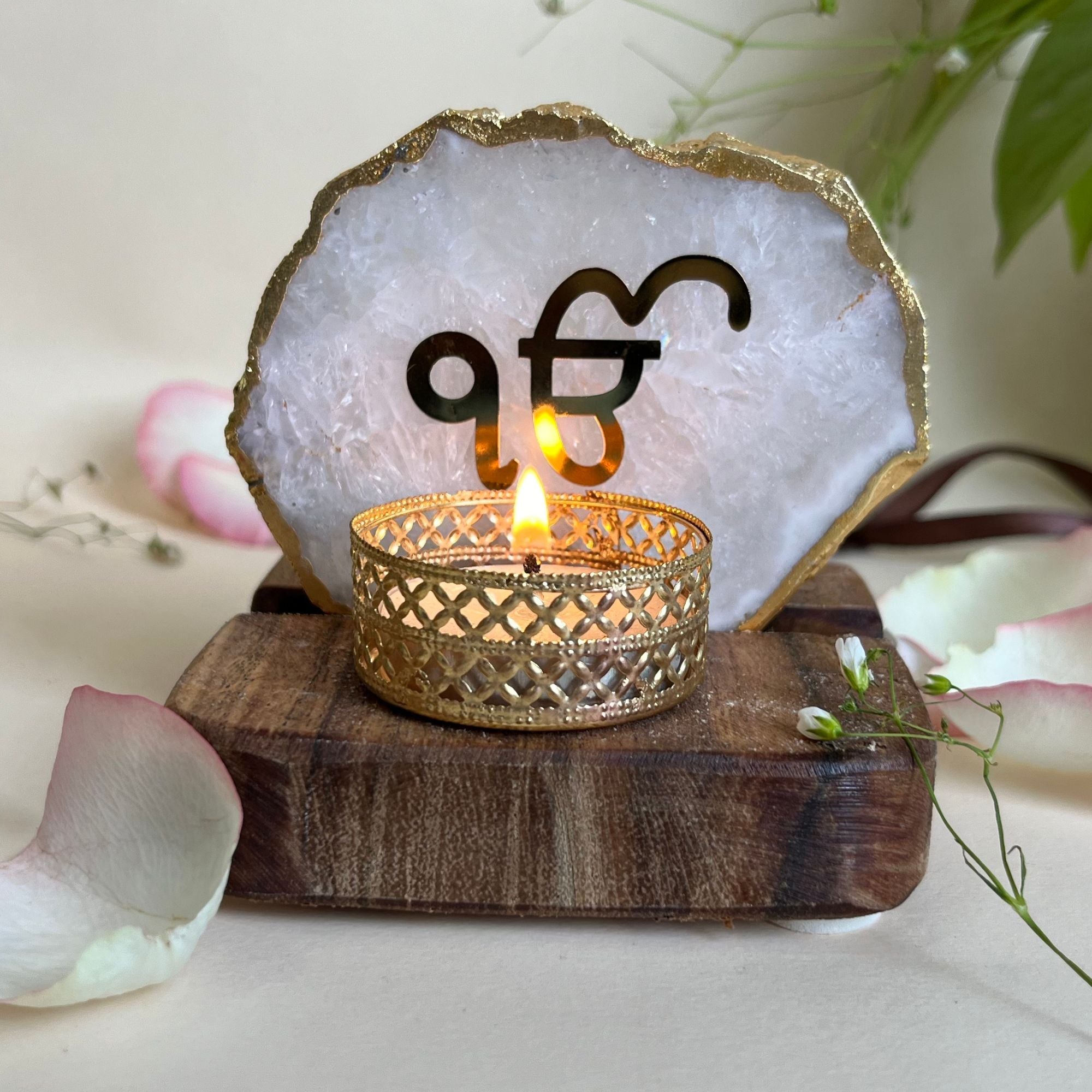 Ik Onkar Tea Light Holder Agate with Wood Stand