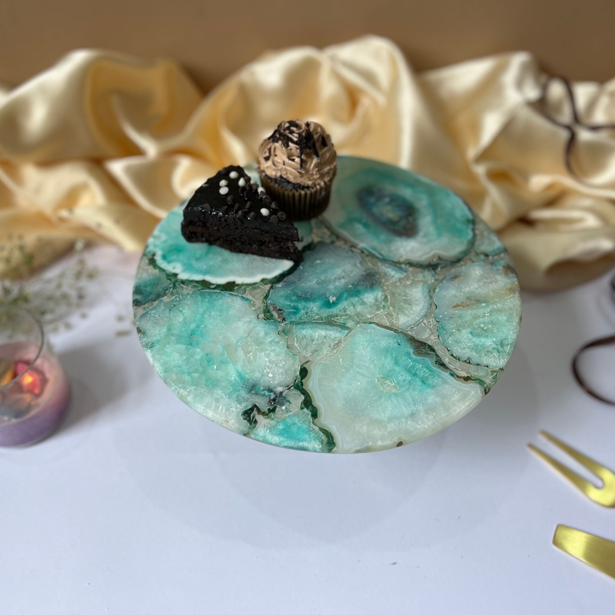 Green Agate Cake Stand with Wooden Base -  10 Inches