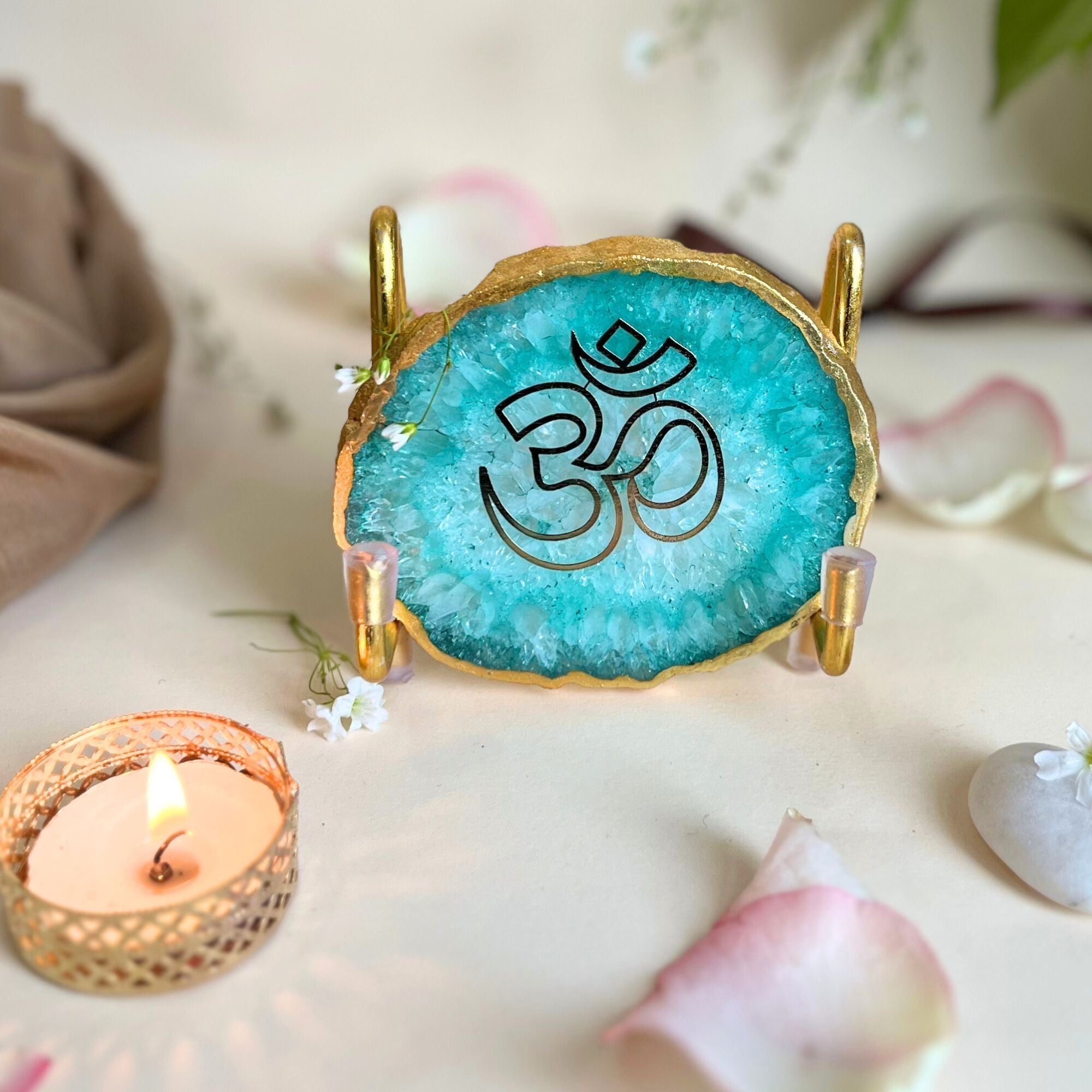 OM - Turquoise Agate metal Stand
