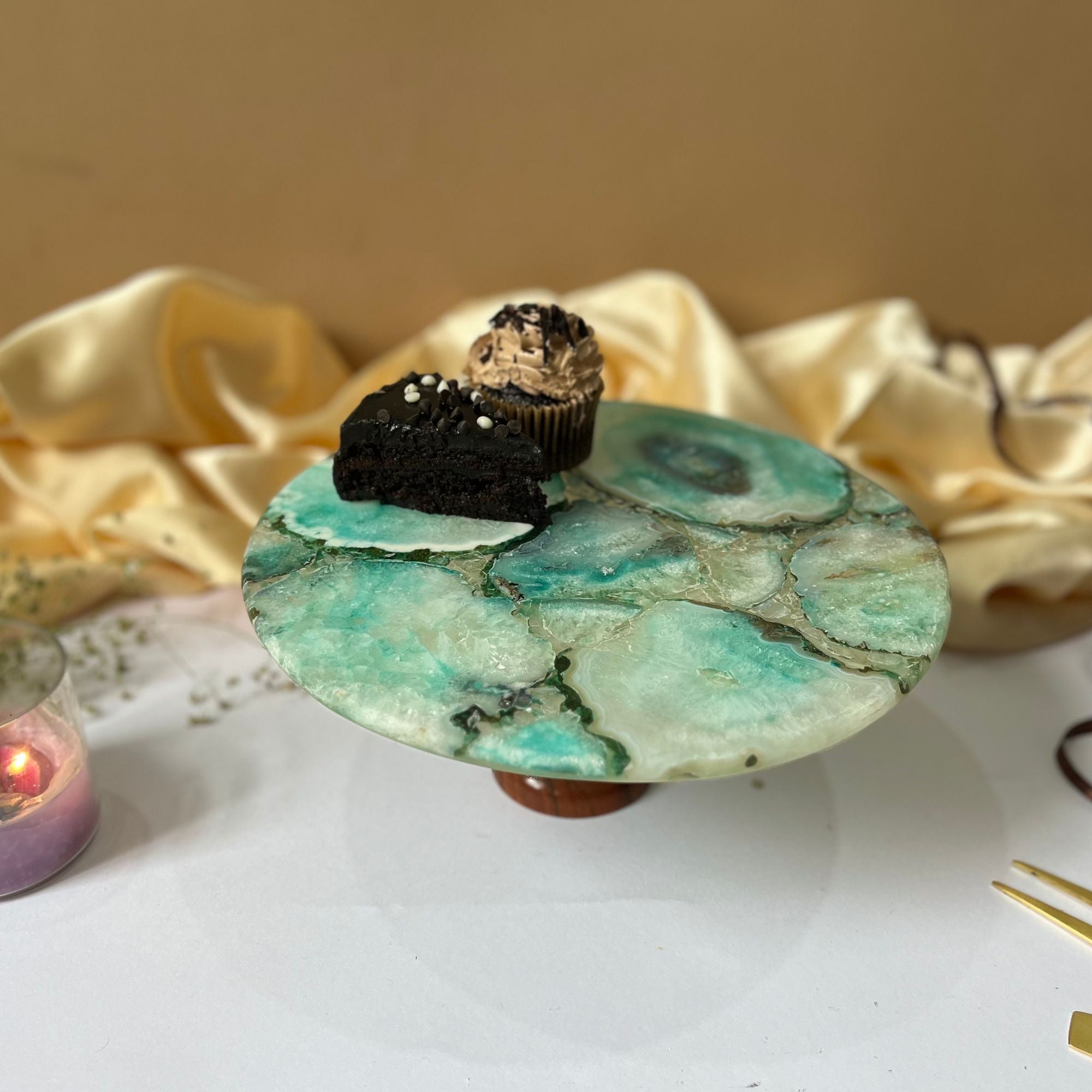 Green Agate Cake Stand with Wooden Base -  10 Inches