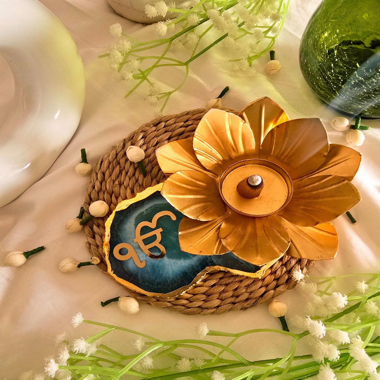 Agate Ik Onkar Flower Shape Tealight Holder- Turquoise