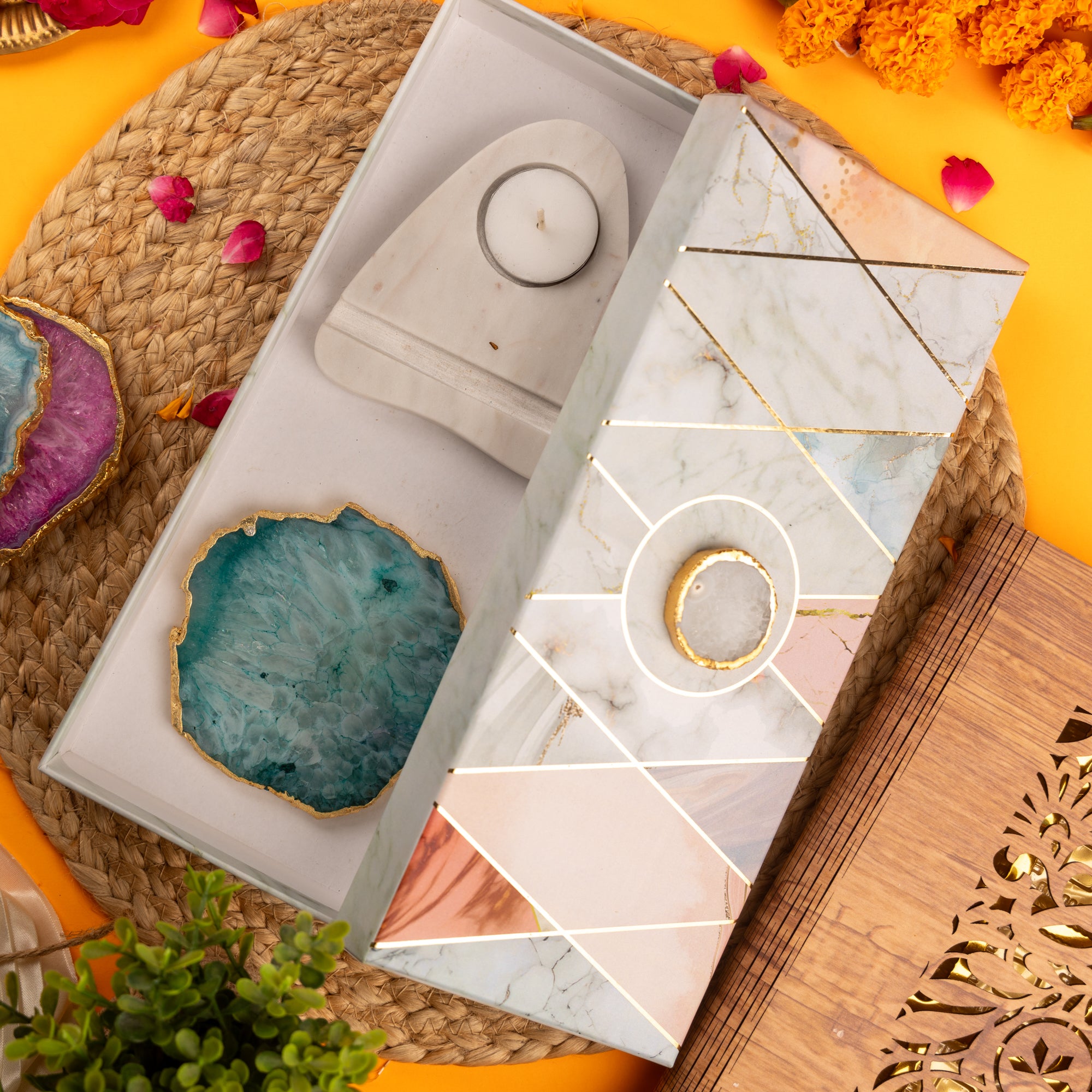 Agate with Marble Base Back Side Tealight Lamp -Green