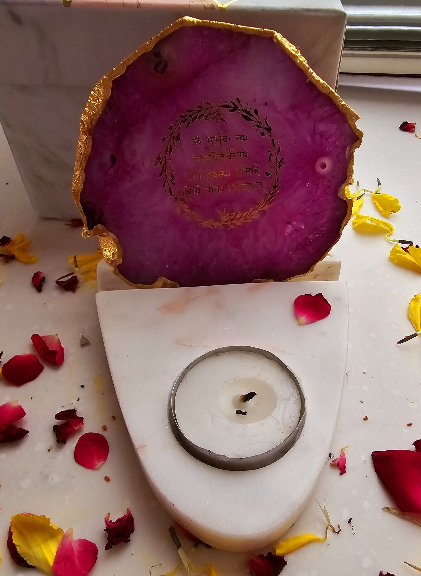 Gayatri Mantra Agate with Marble Base Front Side Tealight-Pink