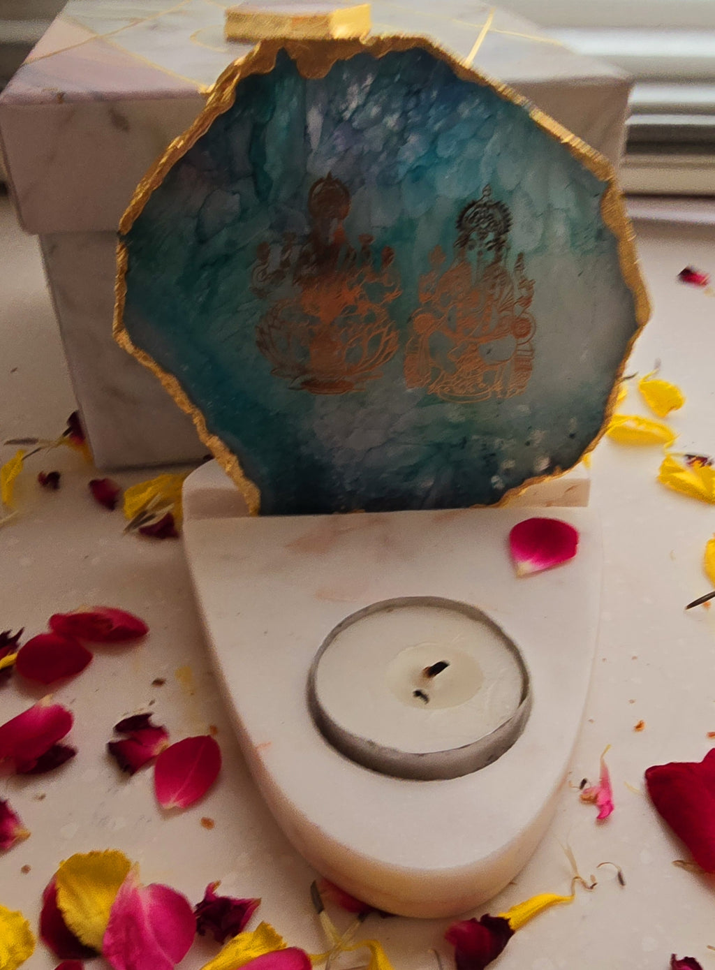 Laxmi Ganesha Agate with Marble Base Front Side Tealight-Green