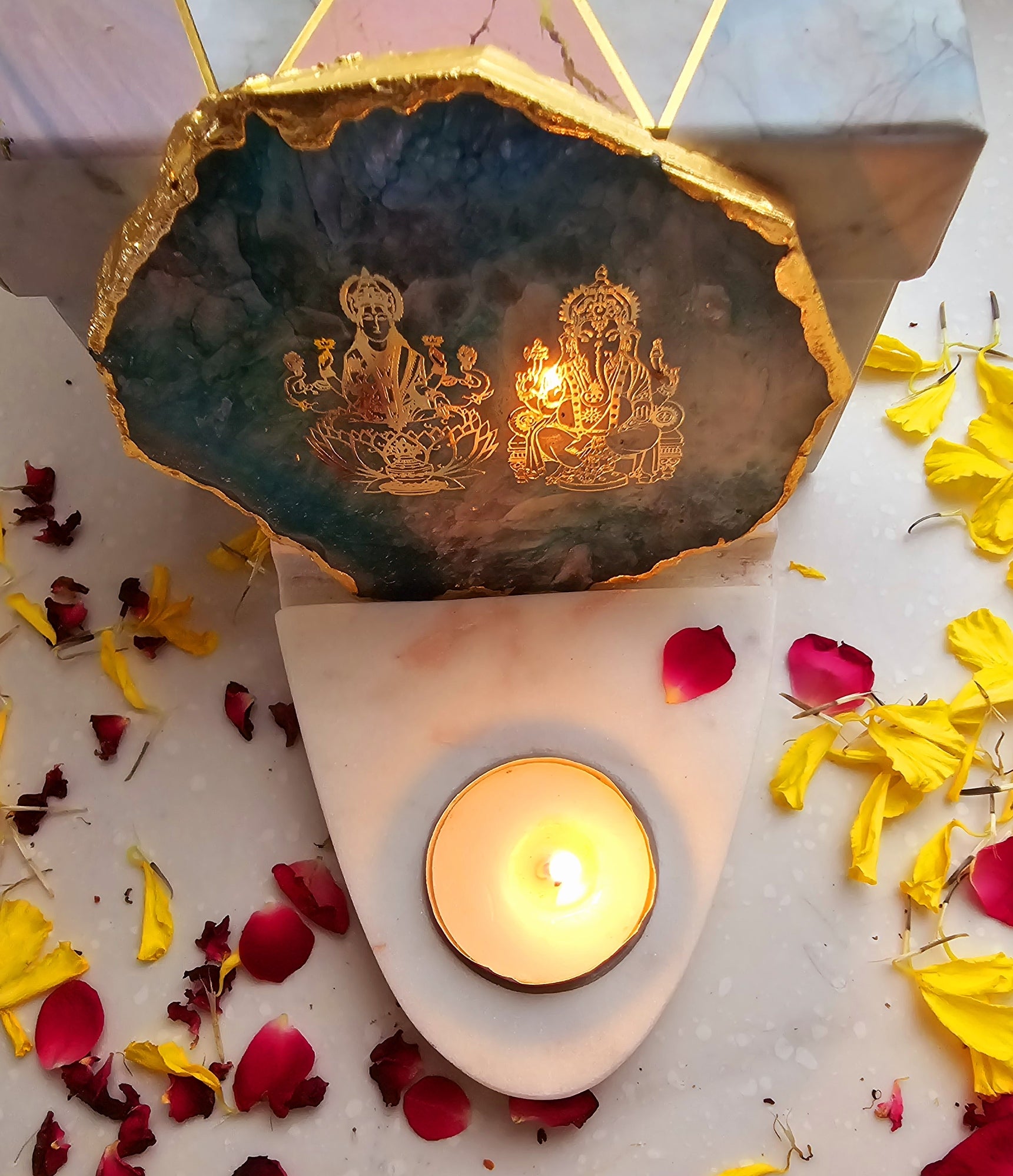 Laxmi Ganesha Agate with Marble Base Front Side Tealight-Green