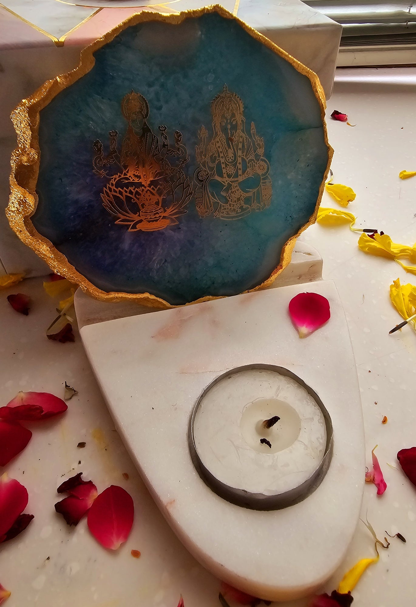 Laxmi Ganesha Agate with Marble Base Front Side Tealight-Turquoise