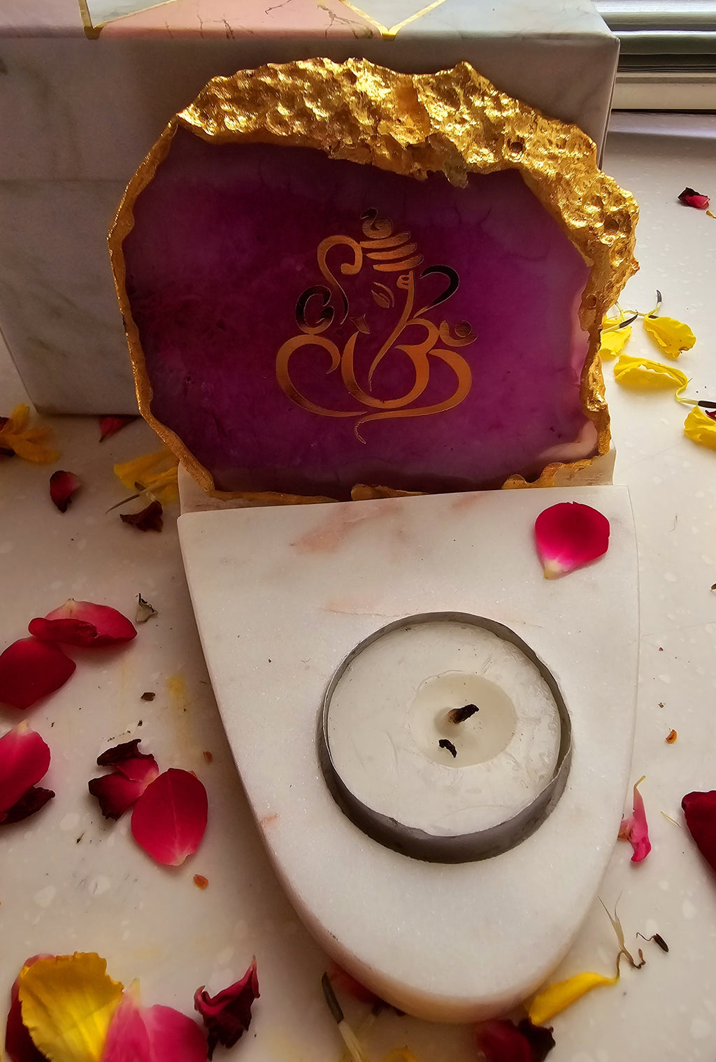 Ganesha Agate with Marble Base Front Side Tealight-Pink