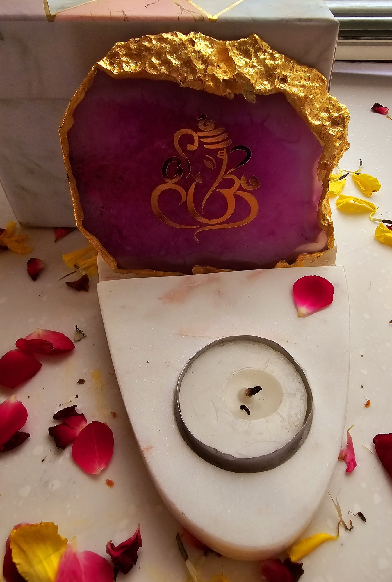 Ganesha Agate with Marble Base Front Side Tealight-Pink