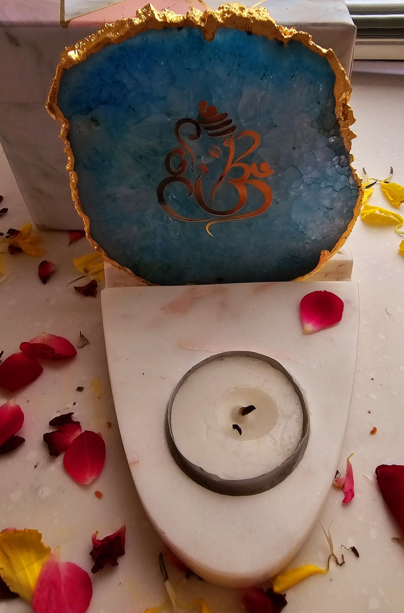 Ganesha Agate with Marble Base Front Side Tealight-Turquoise