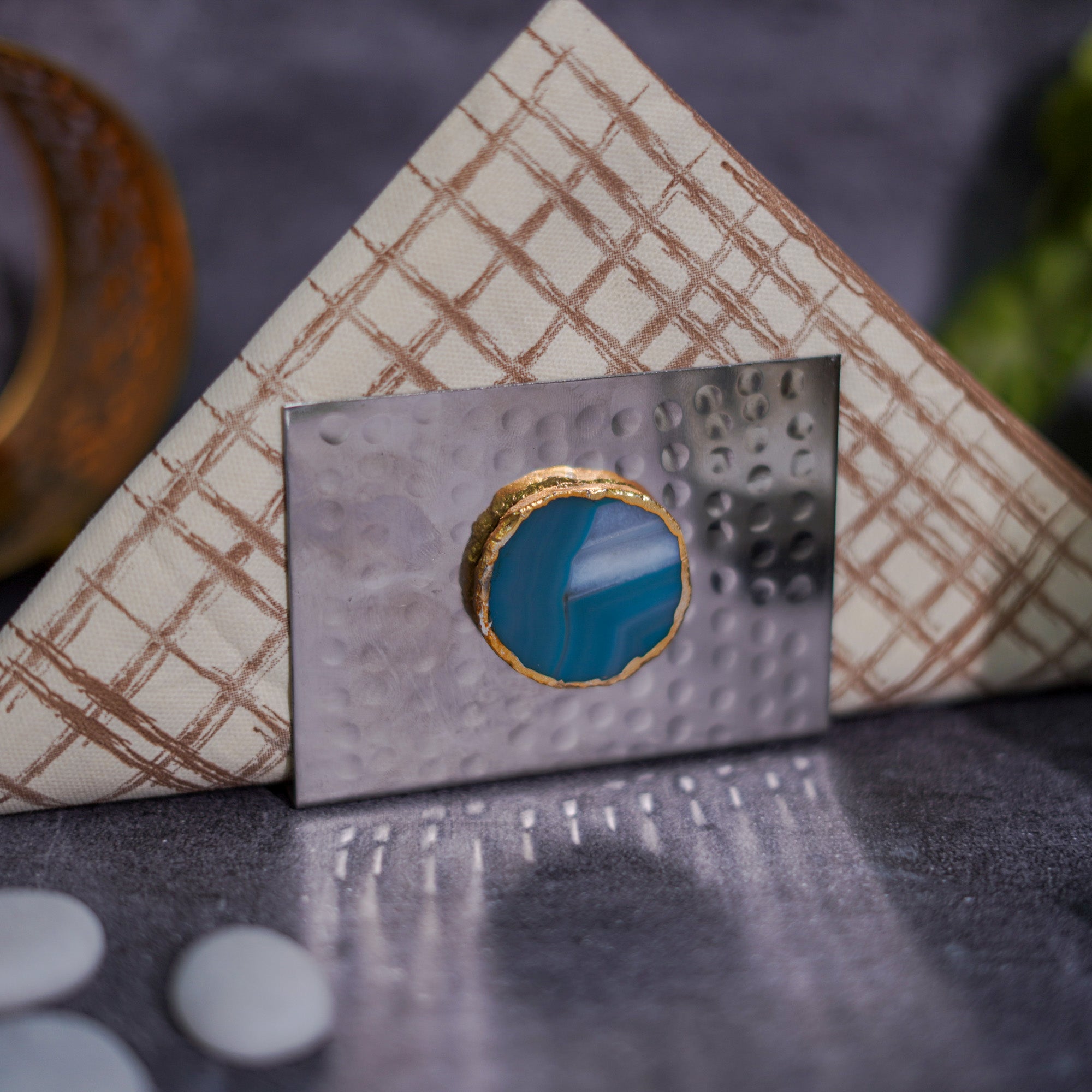 Metal Tissue Holder with Agate