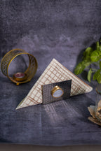 Metal Tissue Holder with Agate