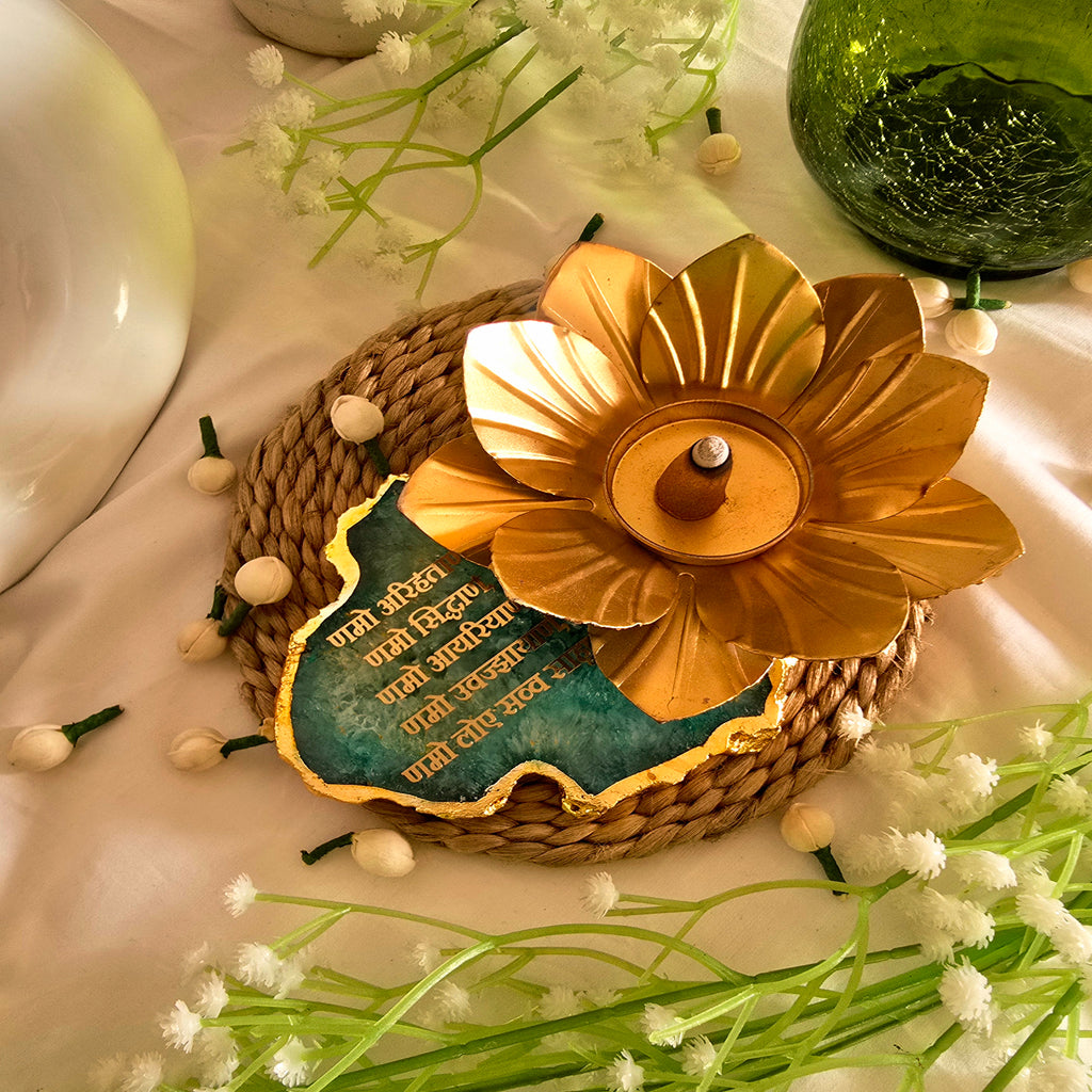 Agate Namokar Mantra Flower Shape Tealight Holder- Green