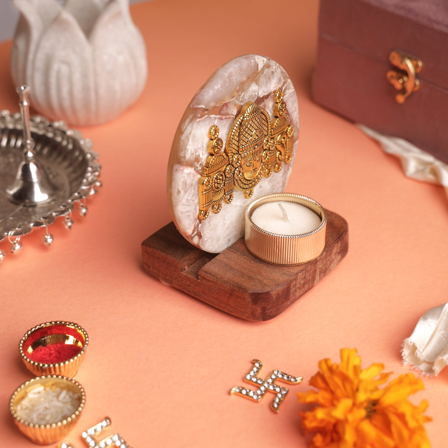 Agate Venkateshwar Wooden Tealight - White