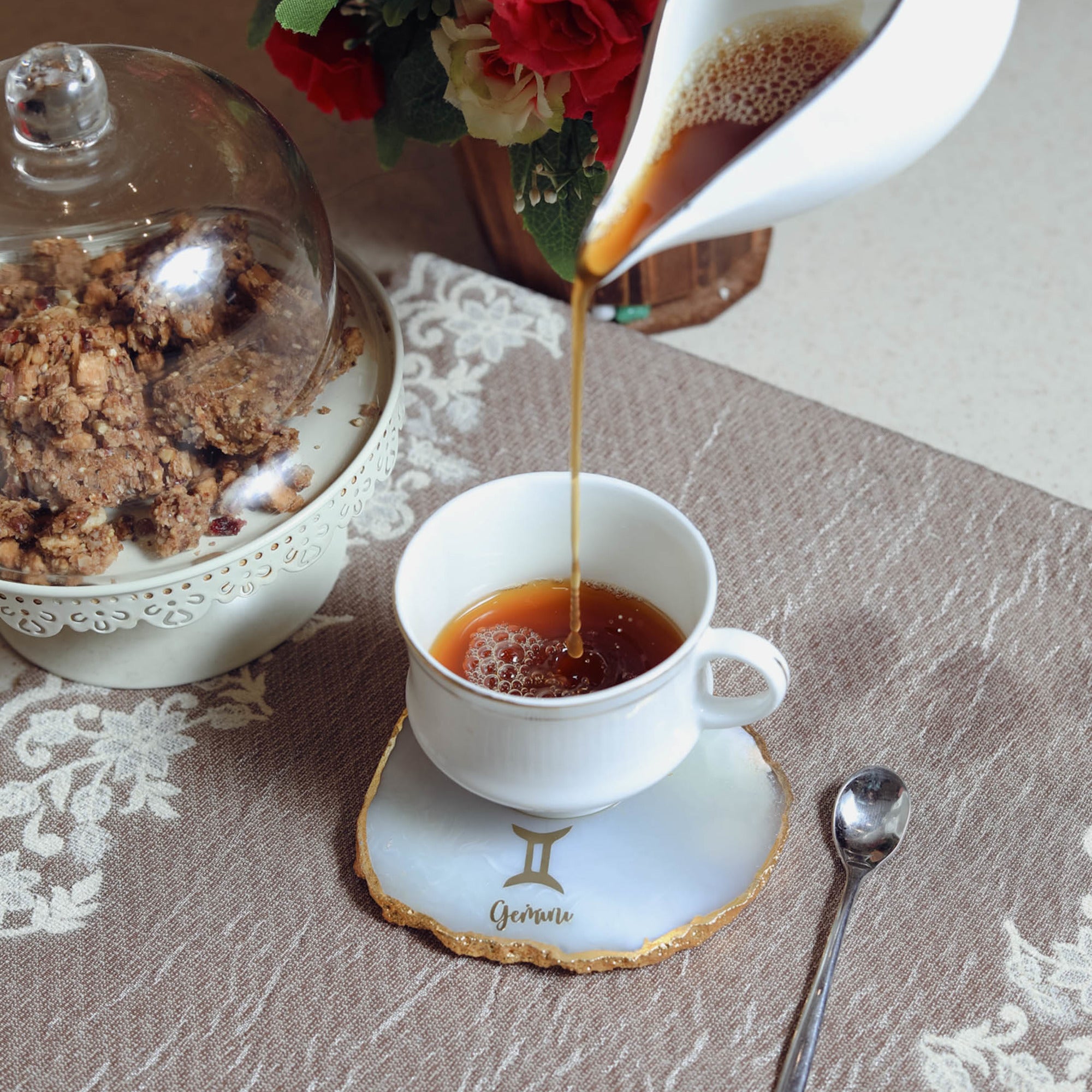 Agate Zodiac Coaster Gemini-Natural White