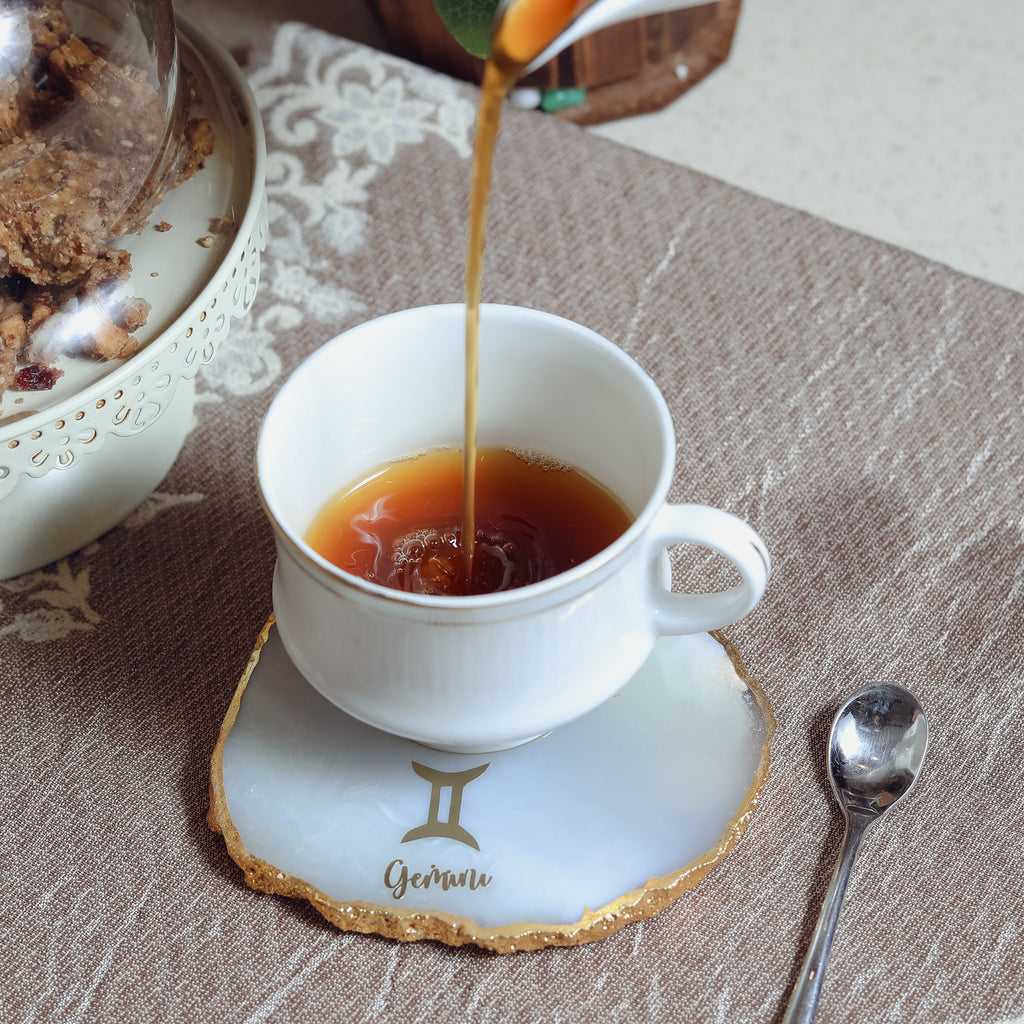 Agate Zodiac Coaster Gemini-Natural White