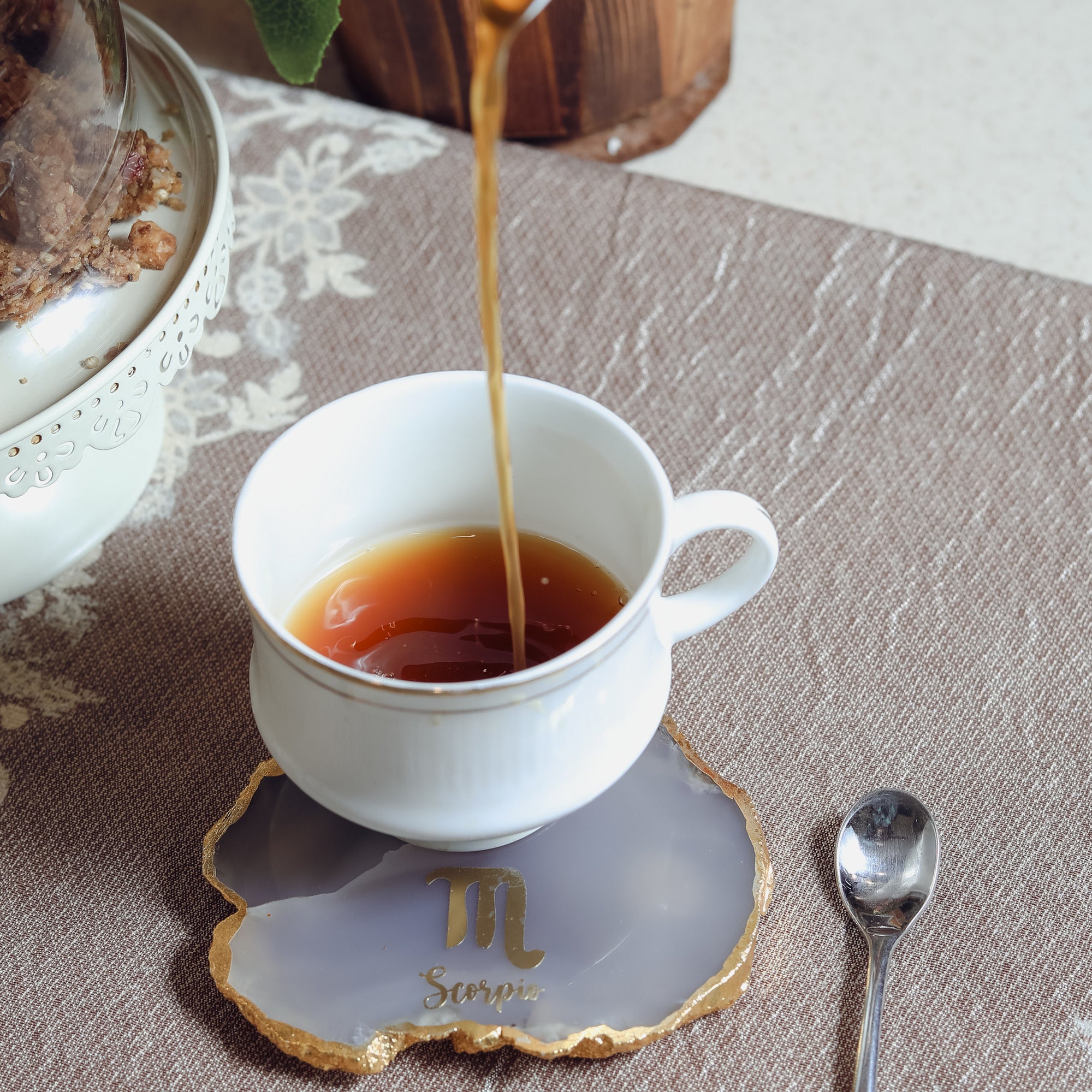 Agate Zodiac Coaster Scorpio-Natural White