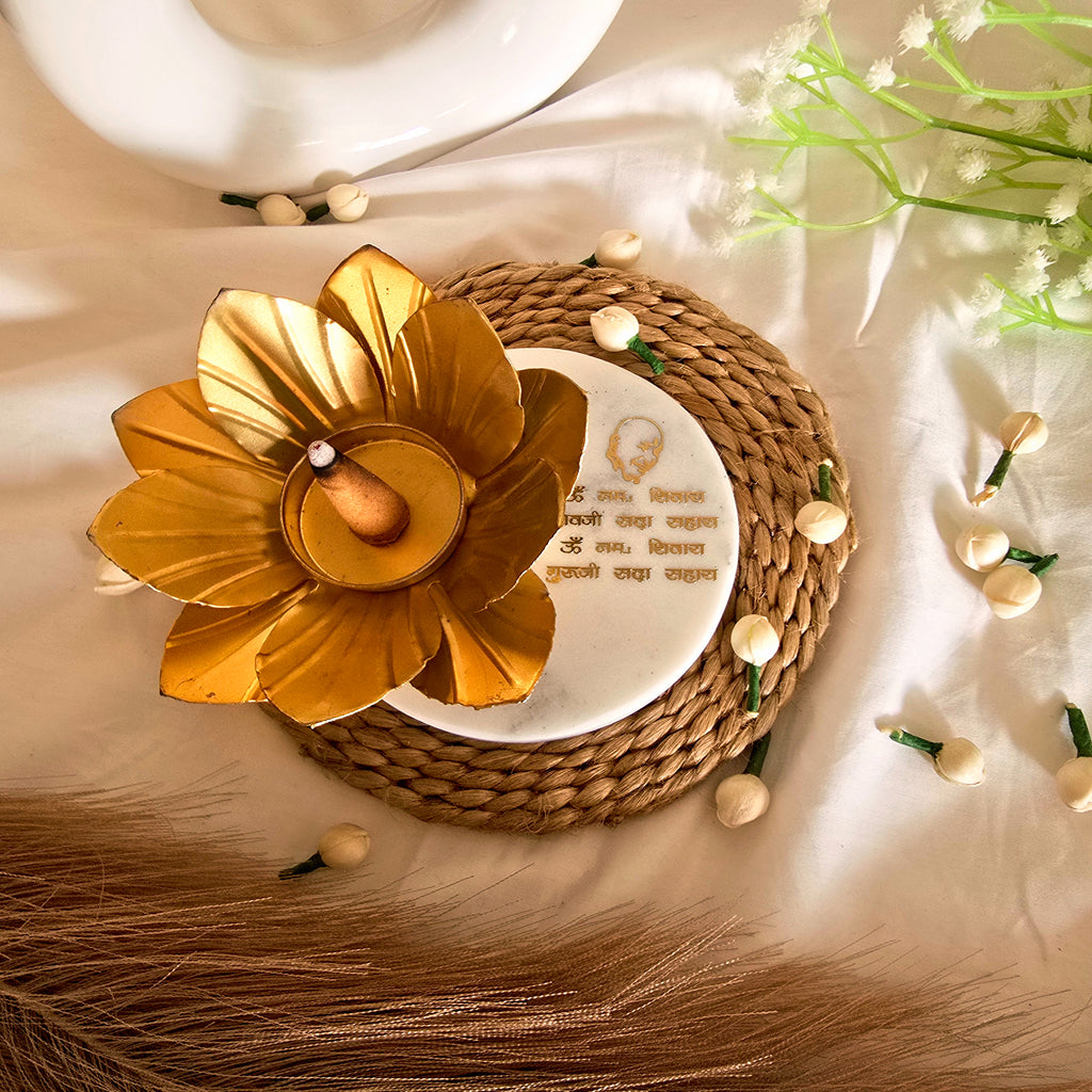 Marble Guruji Mantra Flower Shape Tealight Holder