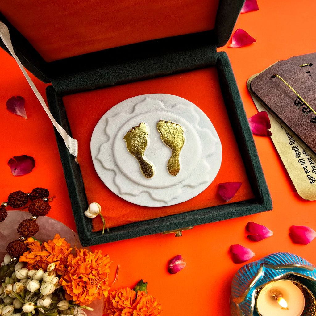 Marble Round Gold Plating Laxmi Charan