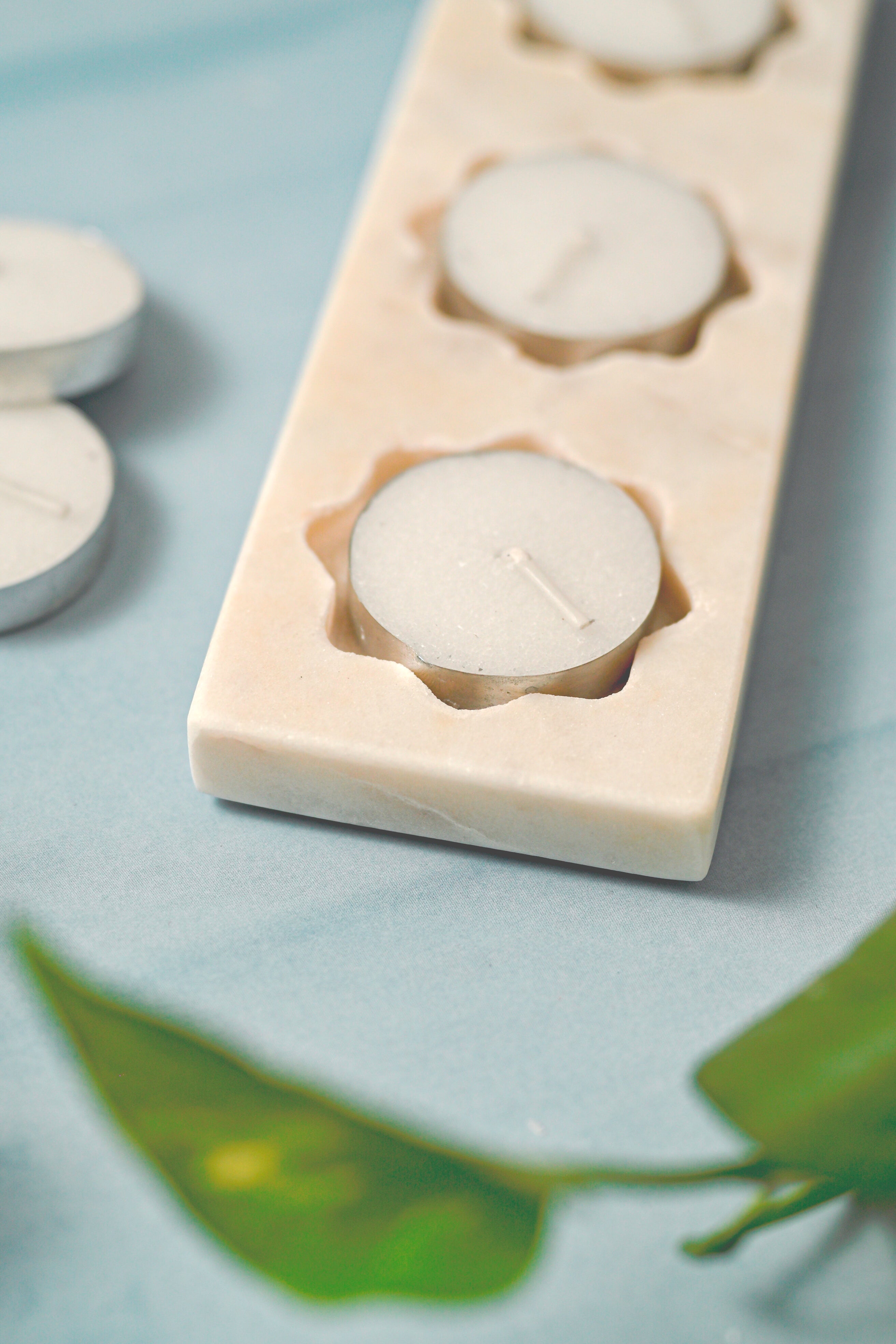 Leaf Design Marble tea light Holder Set of 2