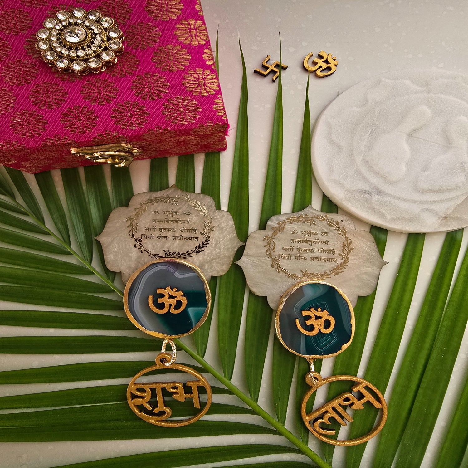 Mother Of Pearl Gaytri Mantra Shubh Labh Door Hangings