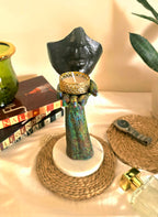 Black Golden Face Chin Hand Statue